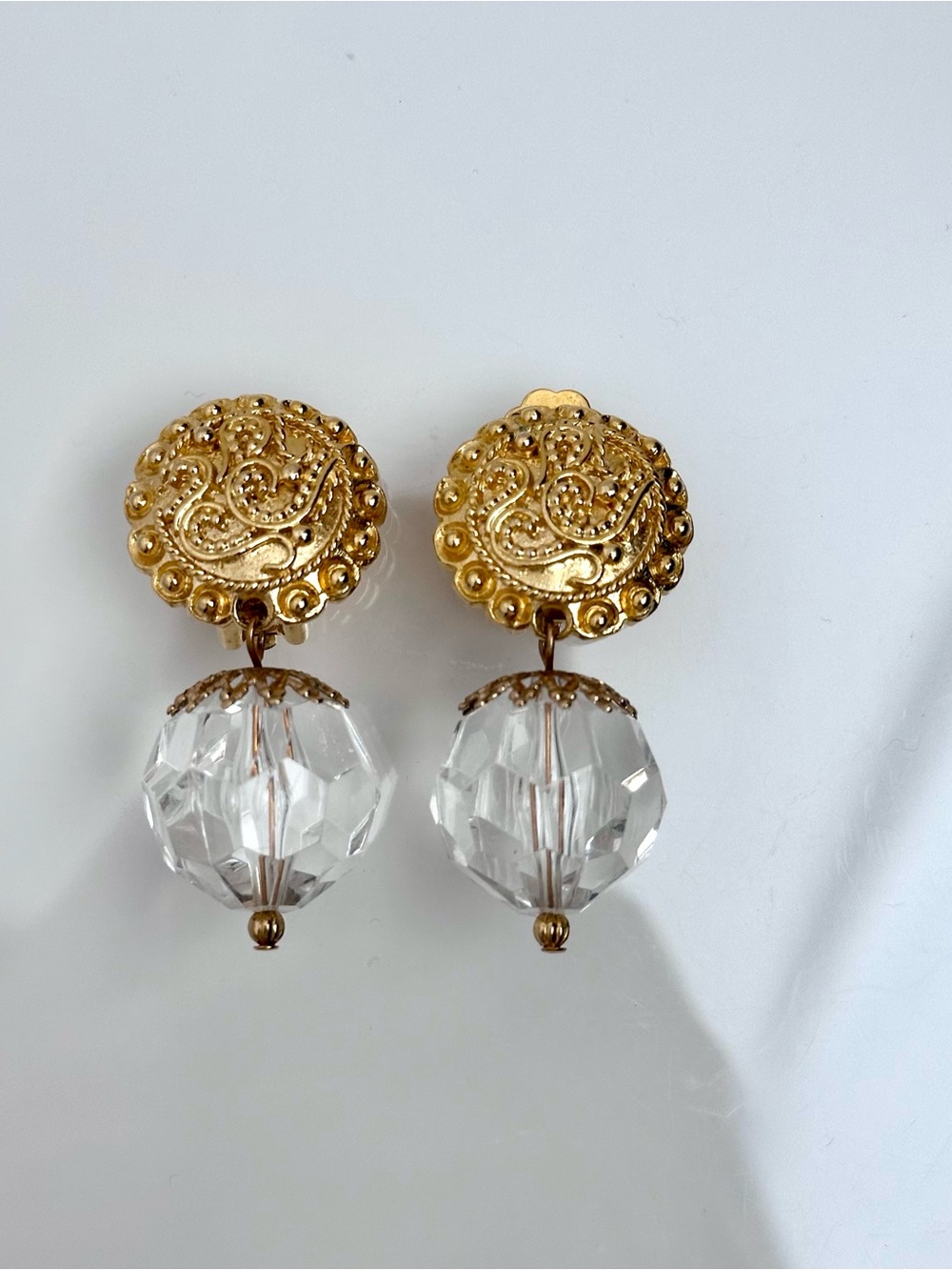 Vintage Ellen Designs Gold Tone Clear Faceted Drop Clip Earrings